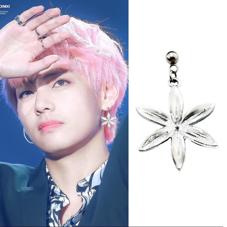 Khuyên tai idol hoa 6 cánh v bts