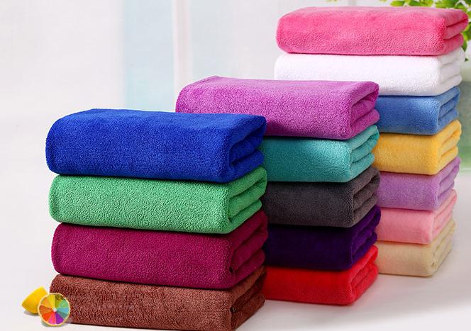 Bộ 10 khăn lau xe  dày 35x75cm  được làm từ sợi Microfiber mềm mịn, thấm nước siêu tốc  lau sạch các bề mặt xe mà không làm trầy xước sơn xe... Độ bền cao gấp 3 lần so với sản phẩm thông thường
