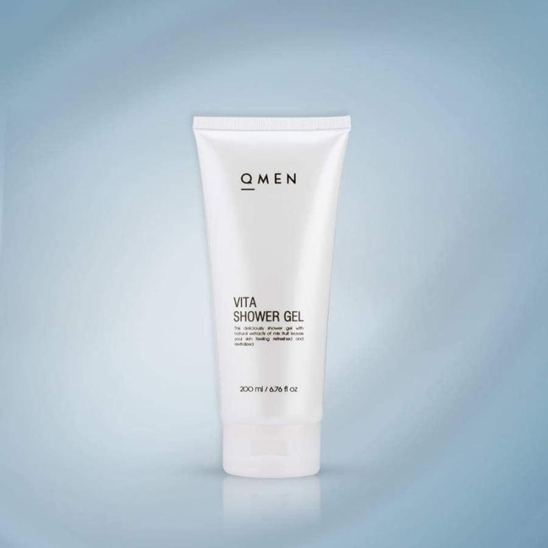 SỮA TẮM DƯỠNG TRẮNG DA VITA SHOWER GEL QMEN