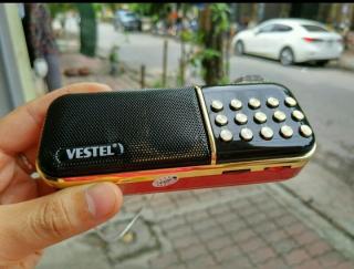 Đài FM nghe nhạc Vestel V51 chạy2 pin 2 thẻ nhớ thumbnail