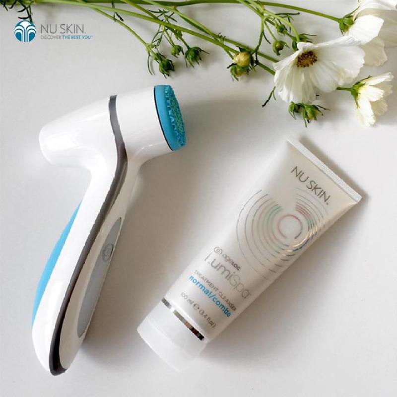 Máy rửa mặt Lumispa tặng sữa rửa mặt Nuskin cao cấp
