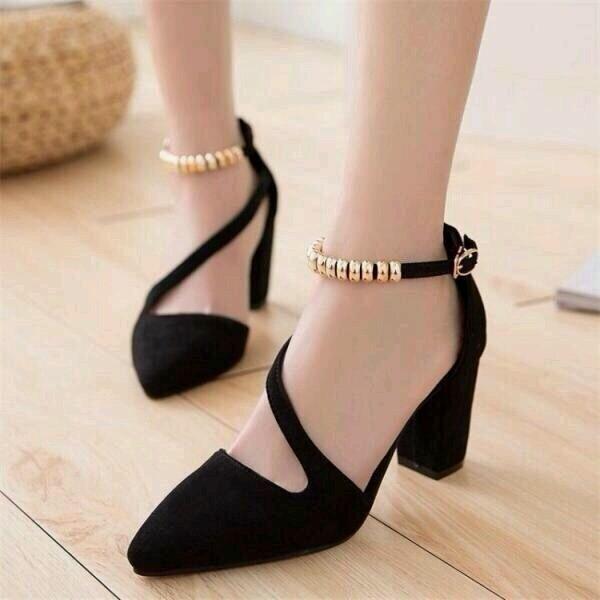 Giày sandal cao gót vuông chuỗi ngọc nữ xinh