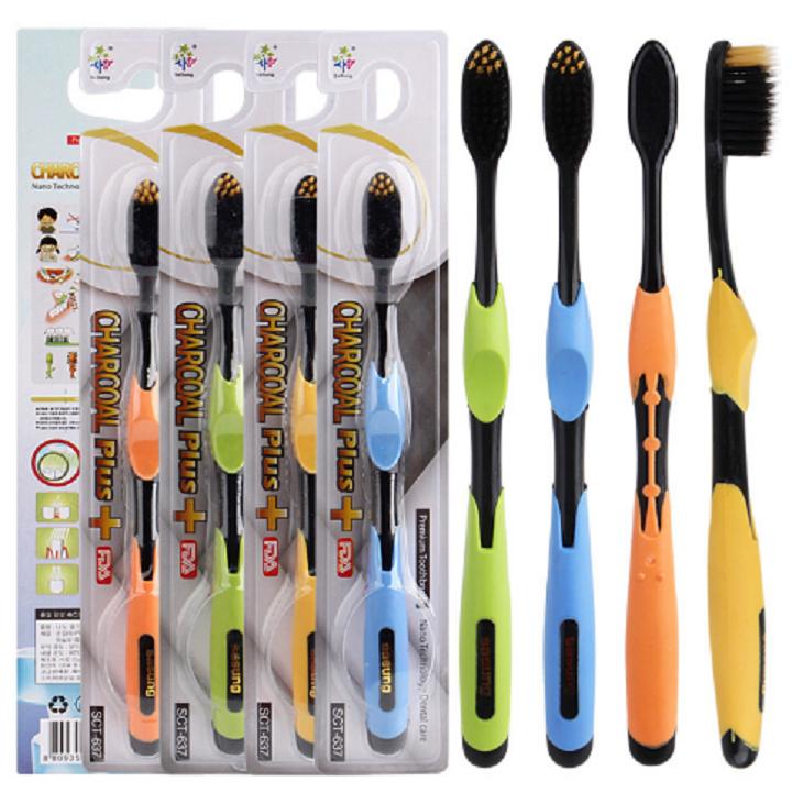 Bàn chải đánh răng Charcoal Plus