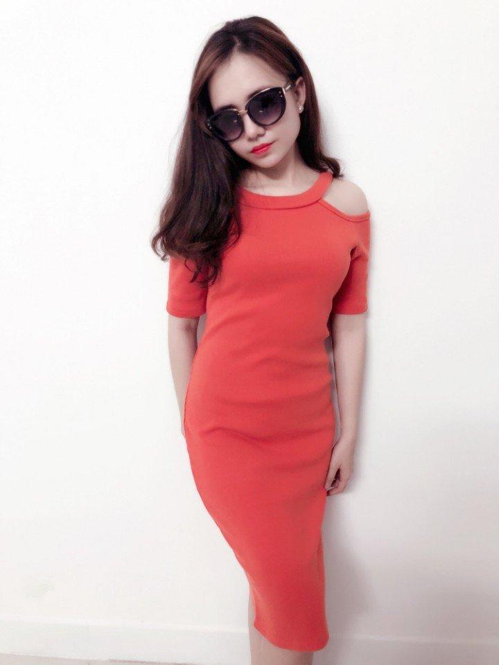 Đầm body thun gân khoét vai xẻ tà DB1615