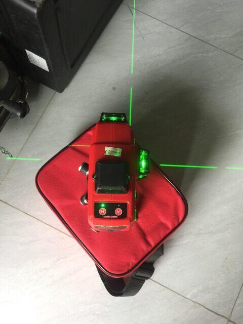 Máy cân bằng laser 12 tia xanh