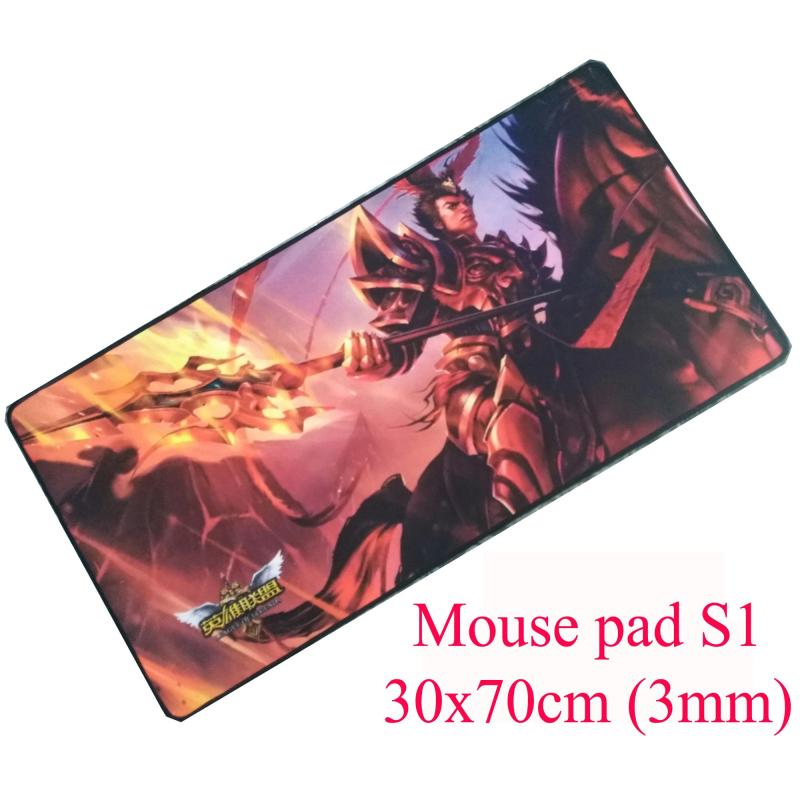Giá Tấm lót chuột Raze S1 Siêu lớn (30x70cm) hình game ngẫu nhiên
