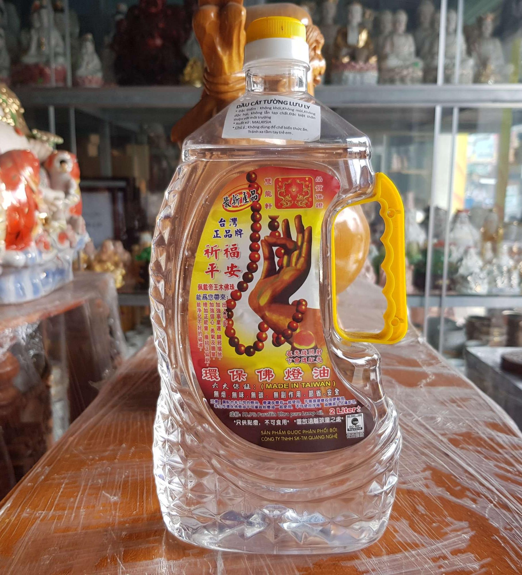 Chai dầu lưu ly cát tường 2lit màu