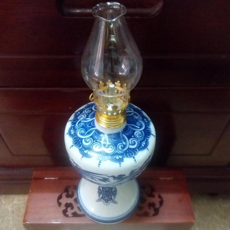 Đèn dầu sứ Bát Tràng cỡ vừa S2