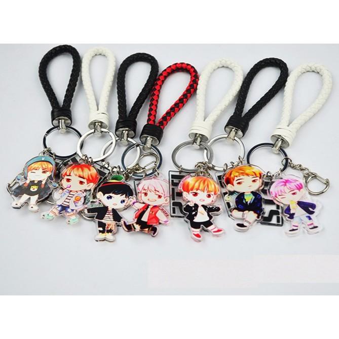 Móc khóa bts kèm tên nhóm cực cool