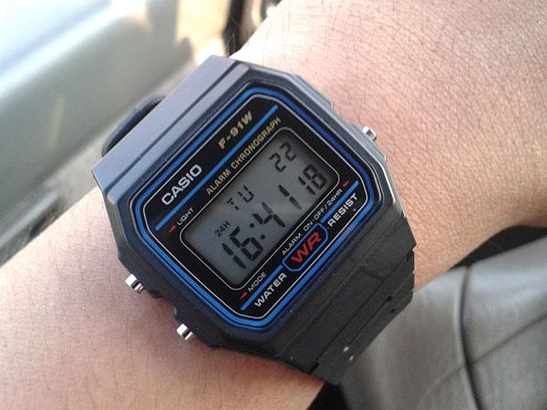 Đồng hồ huyền thoại Casio F-91w