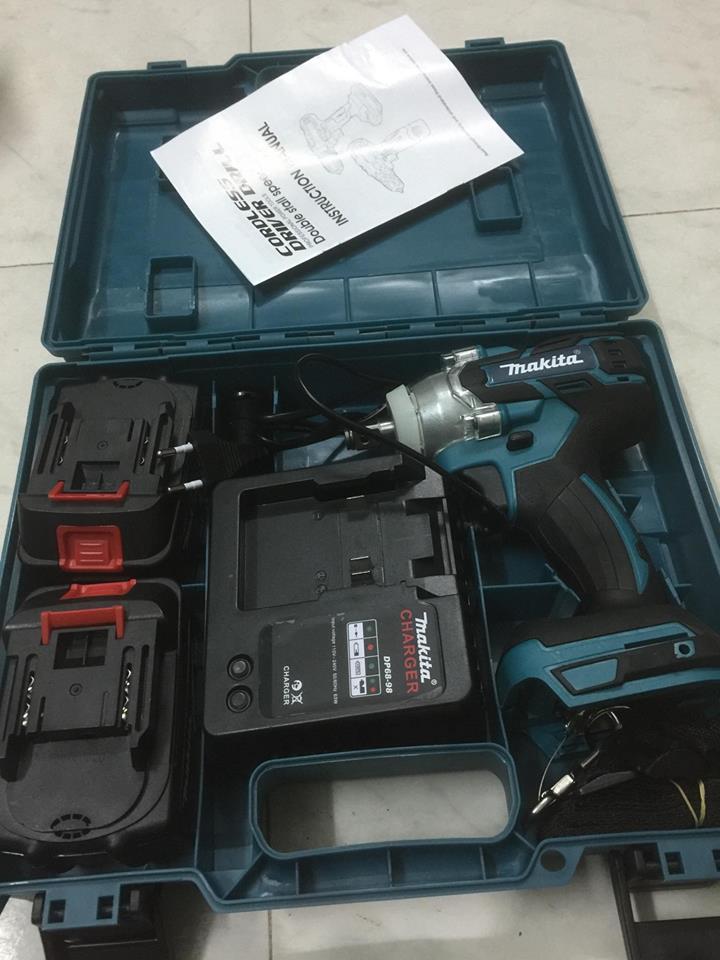 Máy siết bu lông makita
