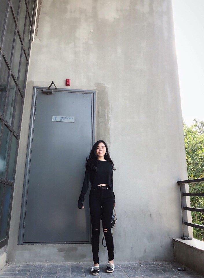 quần jean nữ màu đen rách gối cbs161 cubis shop