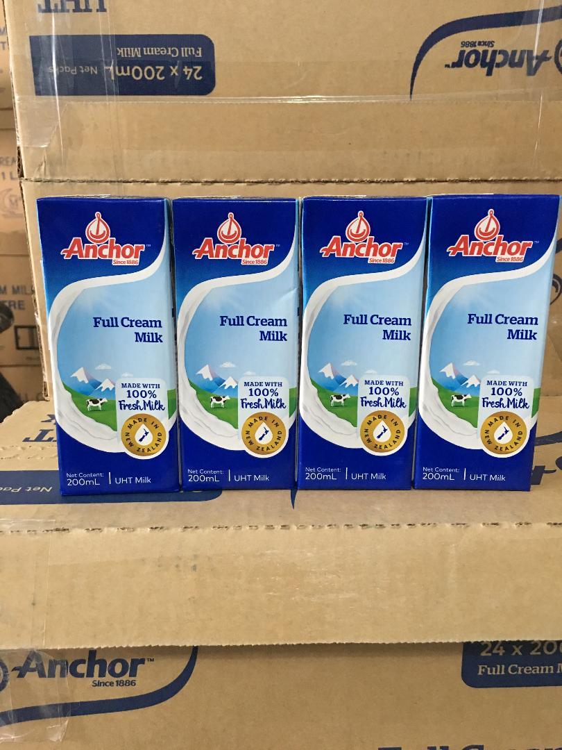 (Date 08.2021) Sữa tươi nguyên kem Anchor nhập từ Úc hộp 200ml thùng 24 hộp