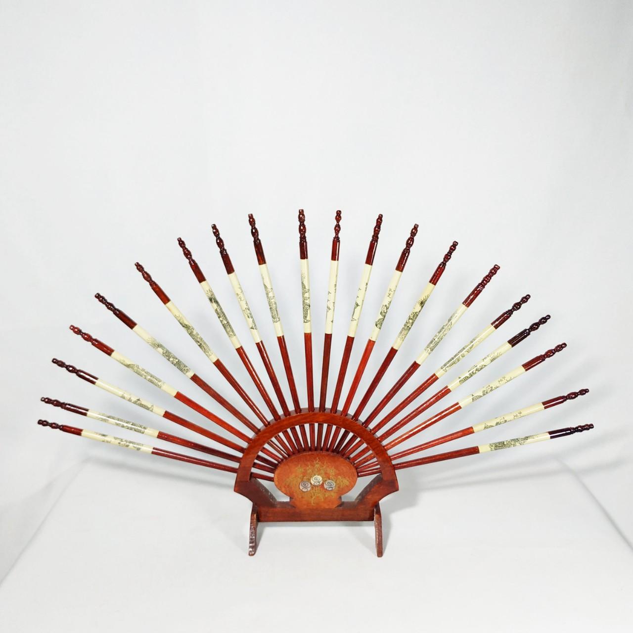 BỘ ĐŨA THỜ GỖ HƯƠNG HOA VĂN PHONG THỦY LOẠI 10 ĐÔI - ẢNH THẬT