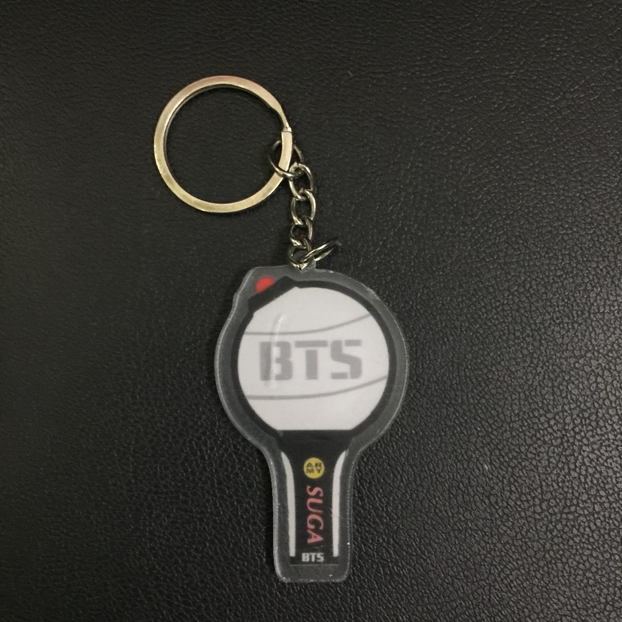 Móc khóa in tên suga của nhóm bts