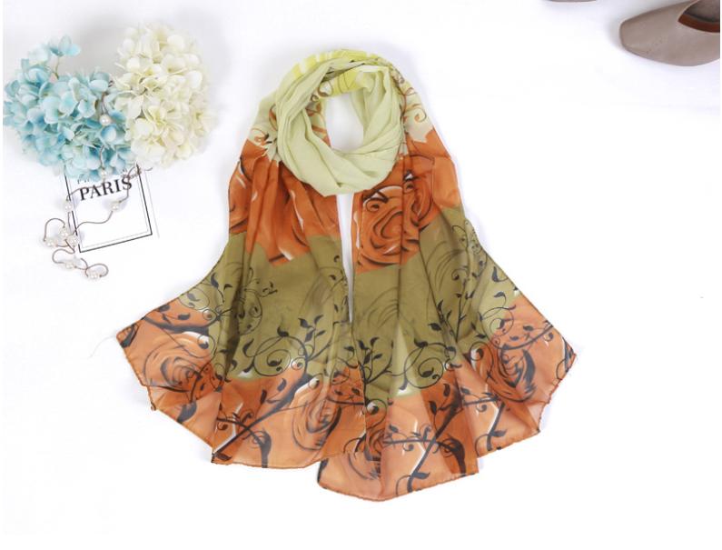 Khăn choàng cổ voan họa tiết hoa hồng màu cam nhạt