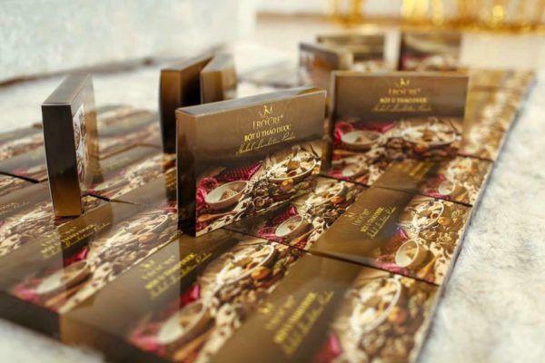 Bột Ủ Thảo Dược Sáng Mịn Da Se Khít Lỗ Chân Lông LRO'CRE