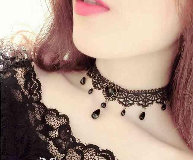 Vòng cổ choker ren đen đính hạt đá pha lê đen ngọt ngào quyến rũ