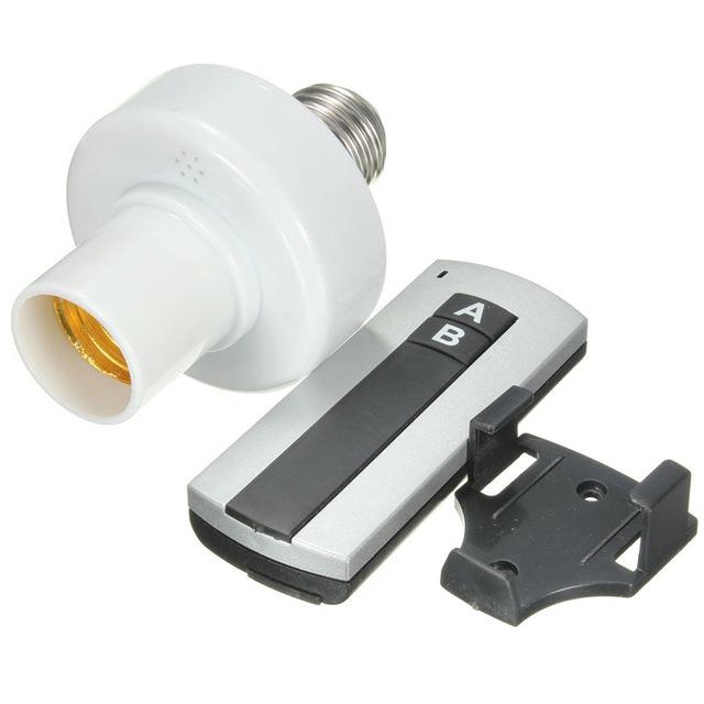 Đui Đèn Điều Khiển Từ Xa Xuyên Tường Bằng Remote
