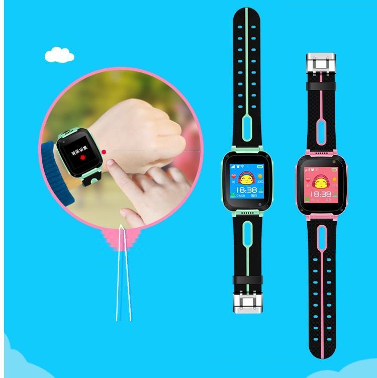 Đồng hồ định vị trẻ em SmartKID màn hình cảm ứng có camera
