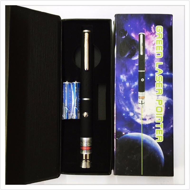 Bút laser 303 Green point (Đen) + Tặng Cặp pin AAA