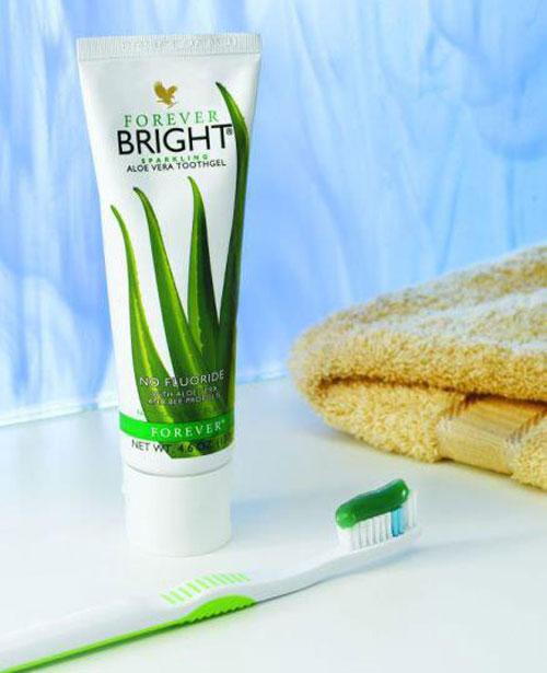 Kem đánh răng Forever Bright Toothgel