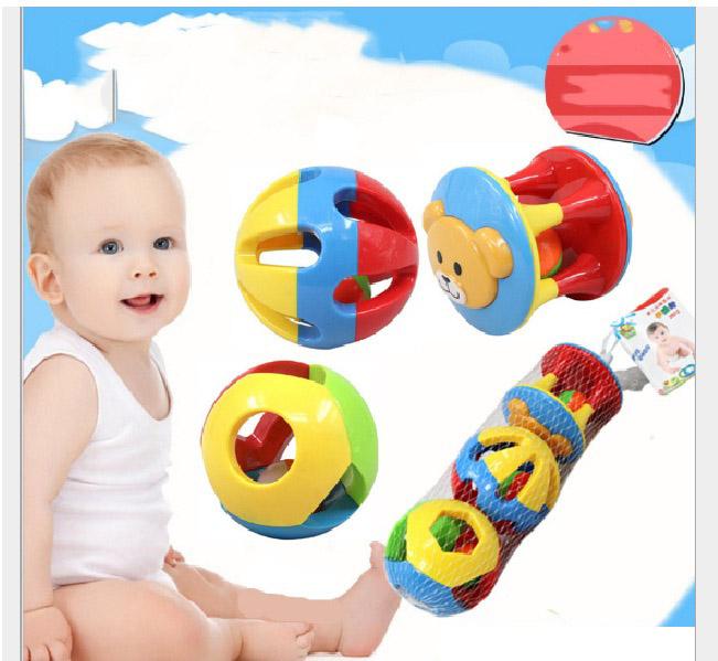 Lục Lạc Xúc Xắc 3 Món Tập Bò Cho Bé