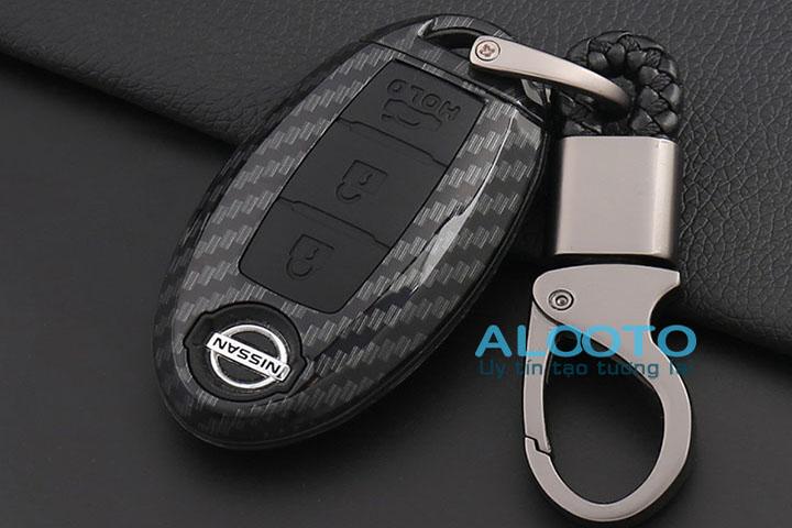Bao Da Chìa Khóa Xe Nissan X-Trail Mẫu Carbon Có Móc Khóa Đi Kèm - Kiểu Dáng Sang Trọng, Độ Bền Cao, BảoVệ Chìa Khóa Tránh Trầy Xước Chống Va Đập