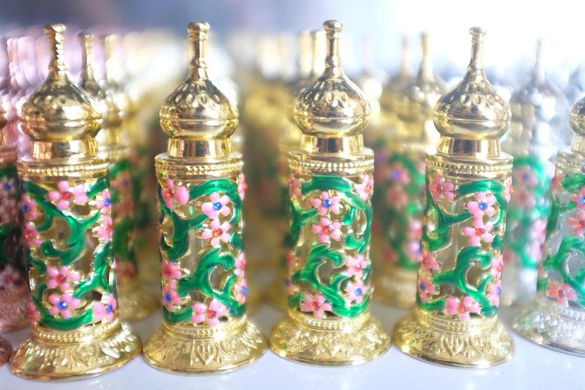 Tinh dầu nước hoa dubai tháp cổ đa sắc