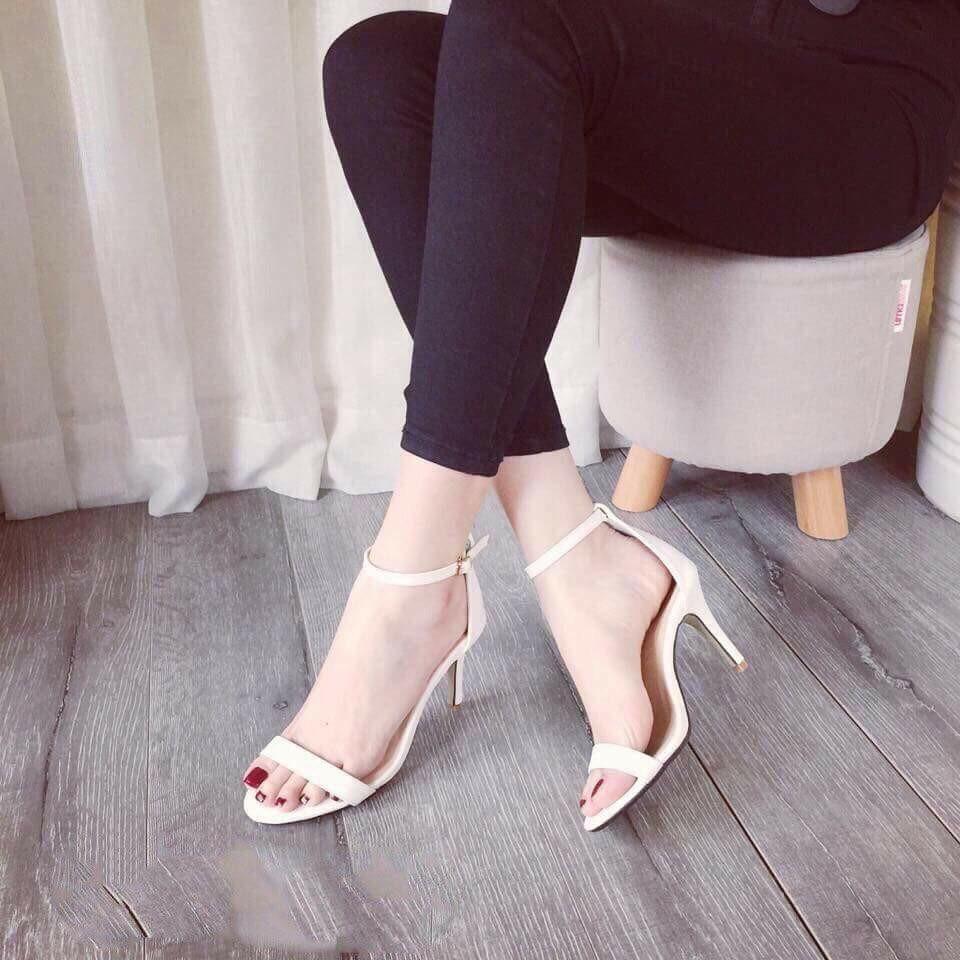 Giày sandal cao gót