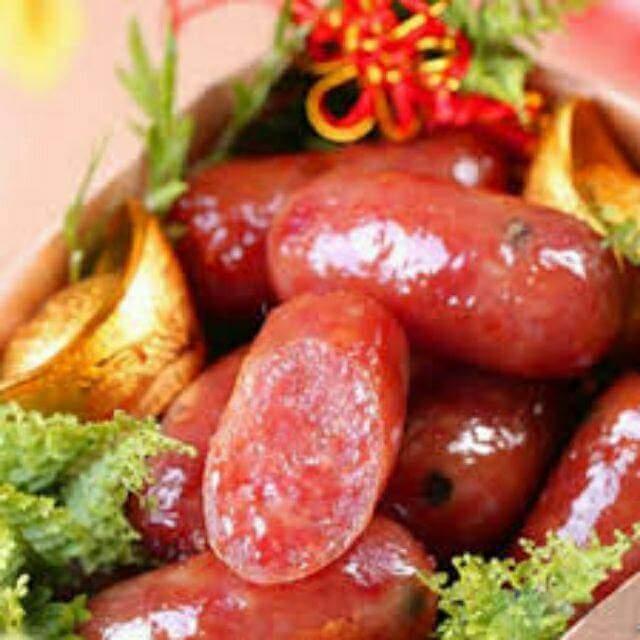 ( GIÁ SỈ ) GÓI TO 1KG Lạp xưởng tiêu đen siêu ngon, siêu rẻ, chất lượng, nguyên liệu, gia vị, nhà làm, làm bánh, nấu ăn, vào bếp, sấy khô, sấy dẻo, combo, mứt, hot, tết, ăn vặt, ăn liền, heo, bò, gà, tôm, cua, cá