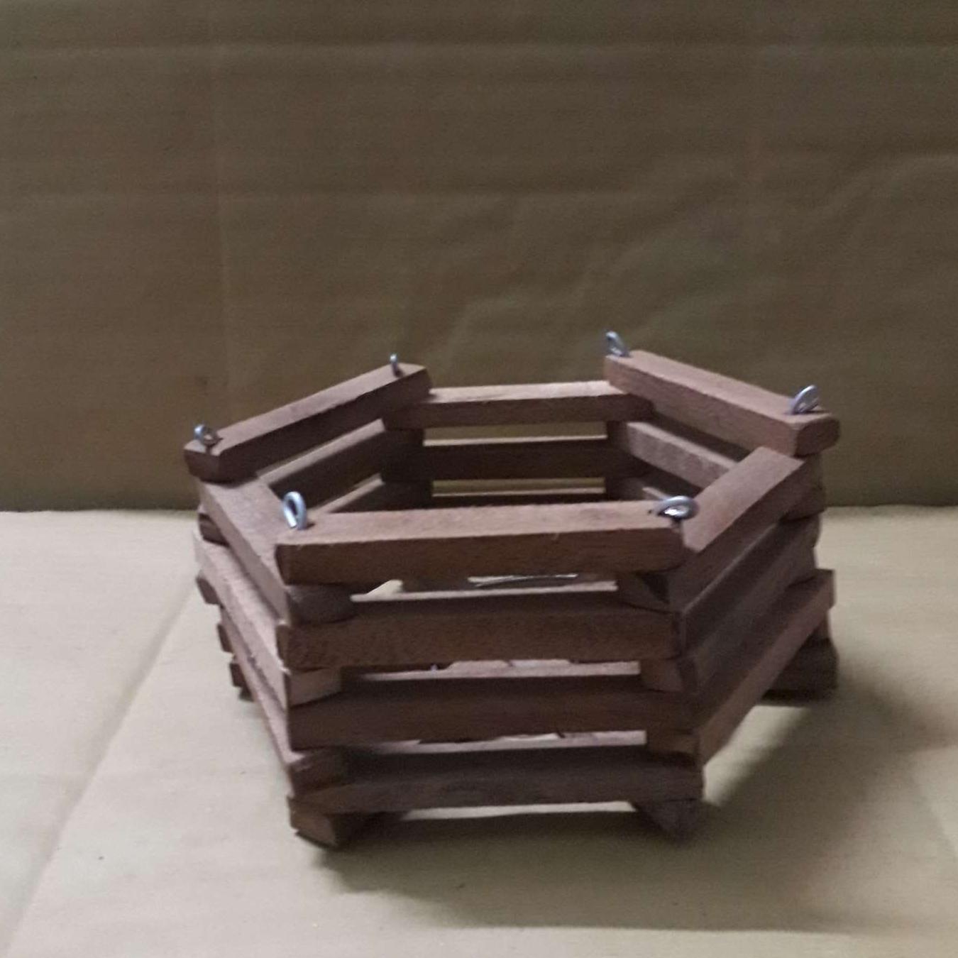 Chậu gỗ trồng lan lục giác size18