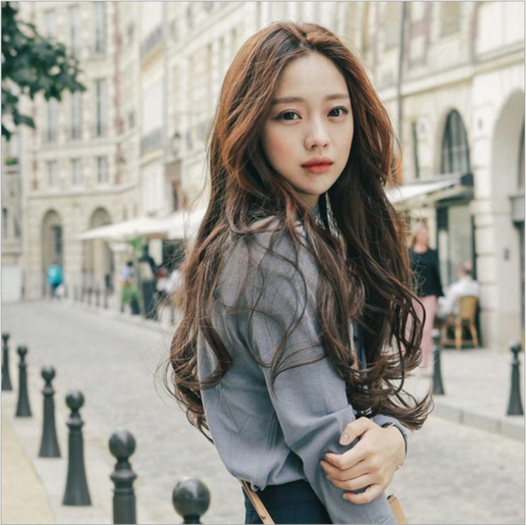 Tóc giả nữ xoăn dài màu nâu đậm kèm lưới adora - tg93