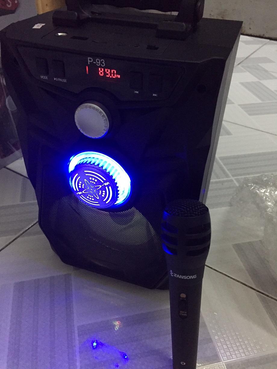 Loa bluetooth P93 Có míc karaoke.