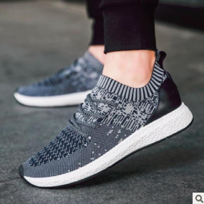 Giày Sneaker