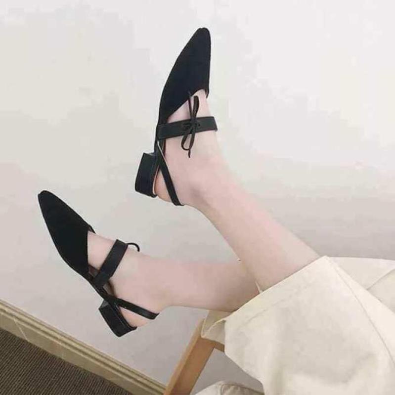 GIÀY SANDAL BÍT MŨI QUAI NGANG 1P giá rẻ