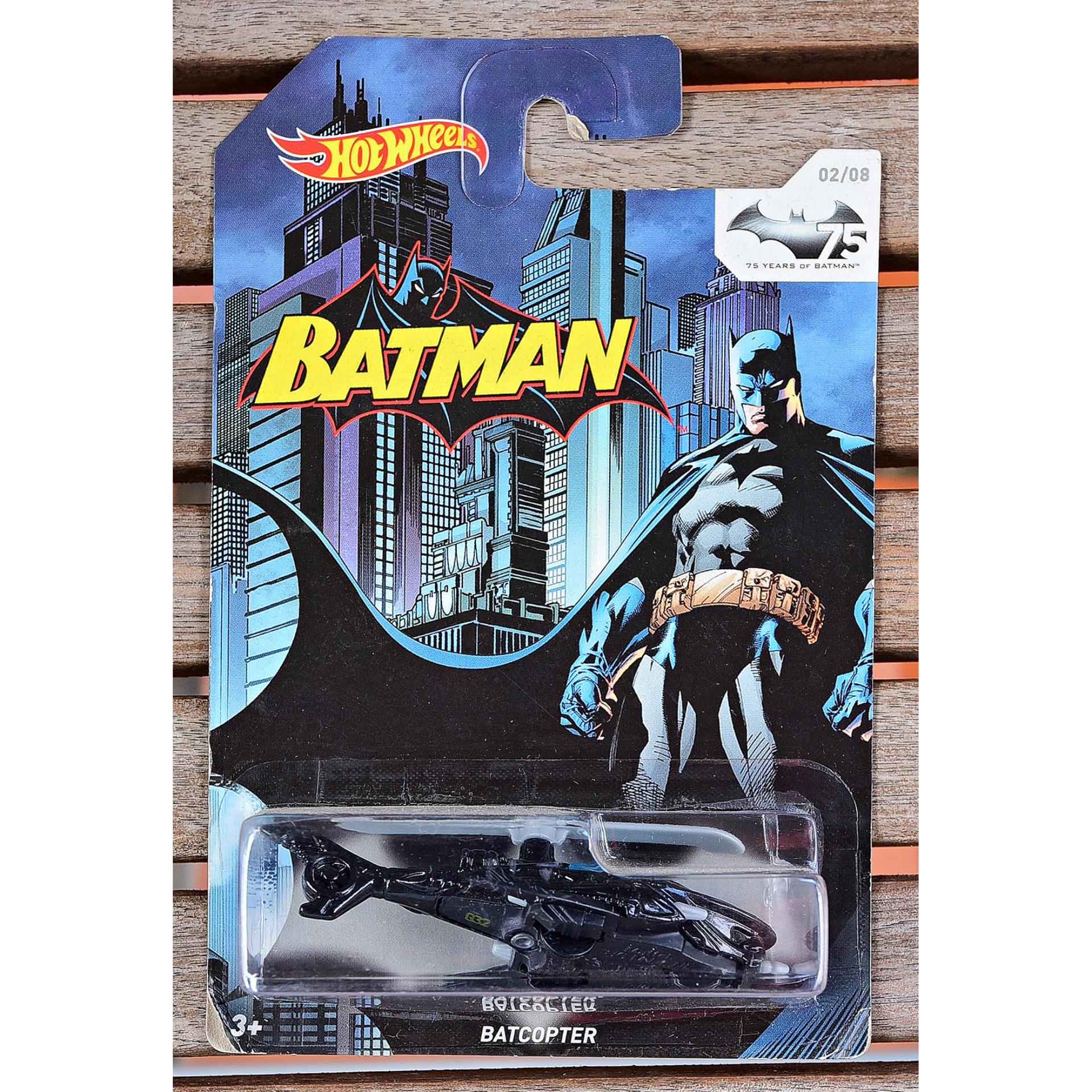 Máy bay mô hình tỉ lệ 1:64 Hot Wheels Batman Batcopter