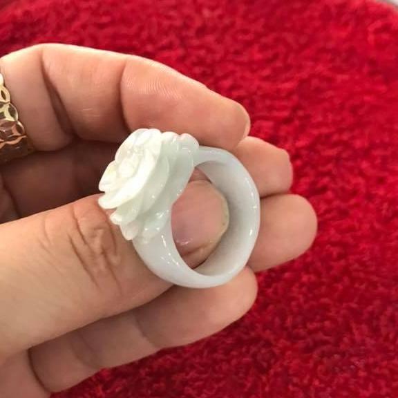 [HCM]Nhẫn hoa Mẫu đơn ngọc Myanmar ( tại việt nam)