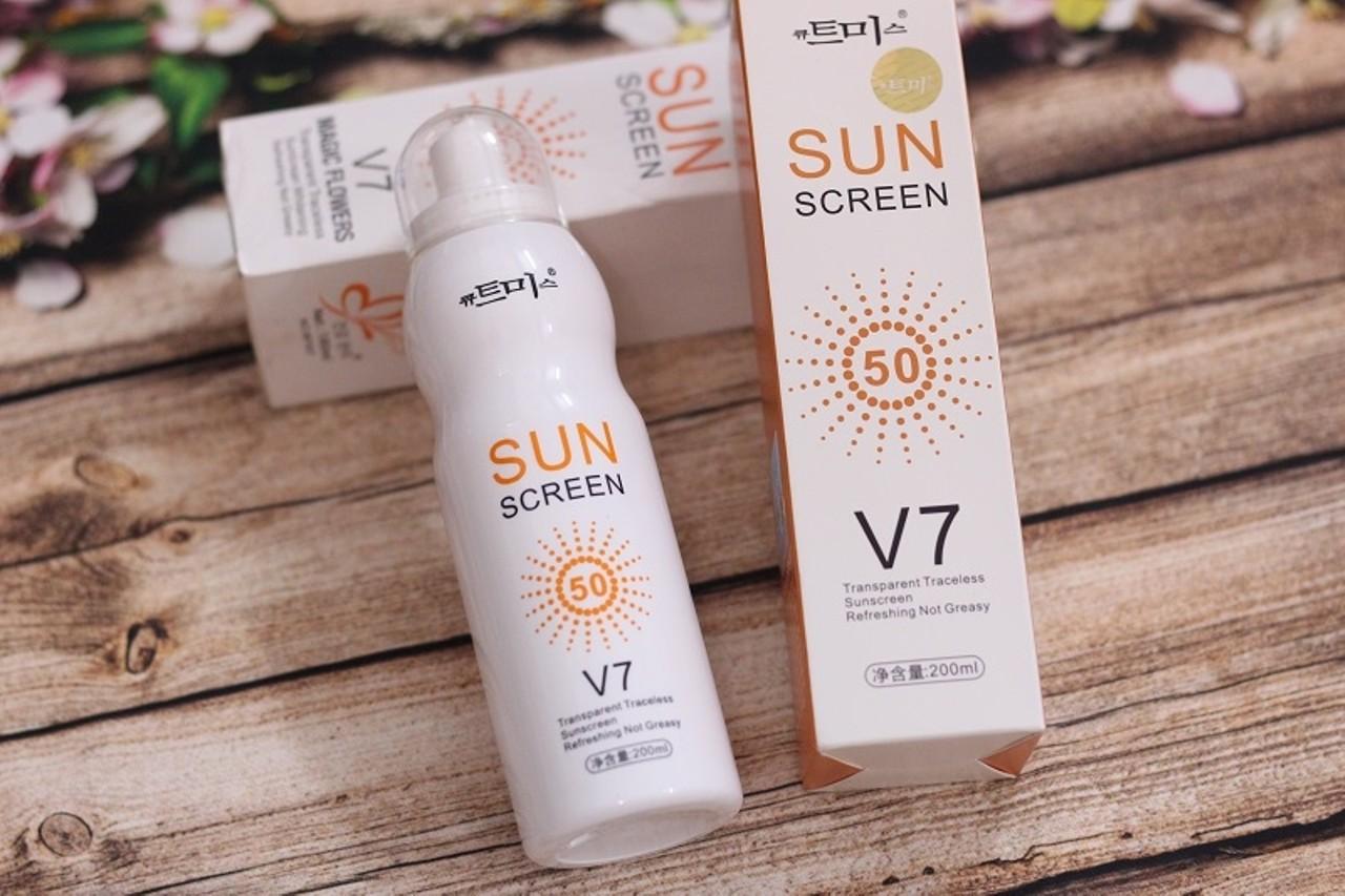 Kem chống nắng dạng xịt V7 Hàn Quốc