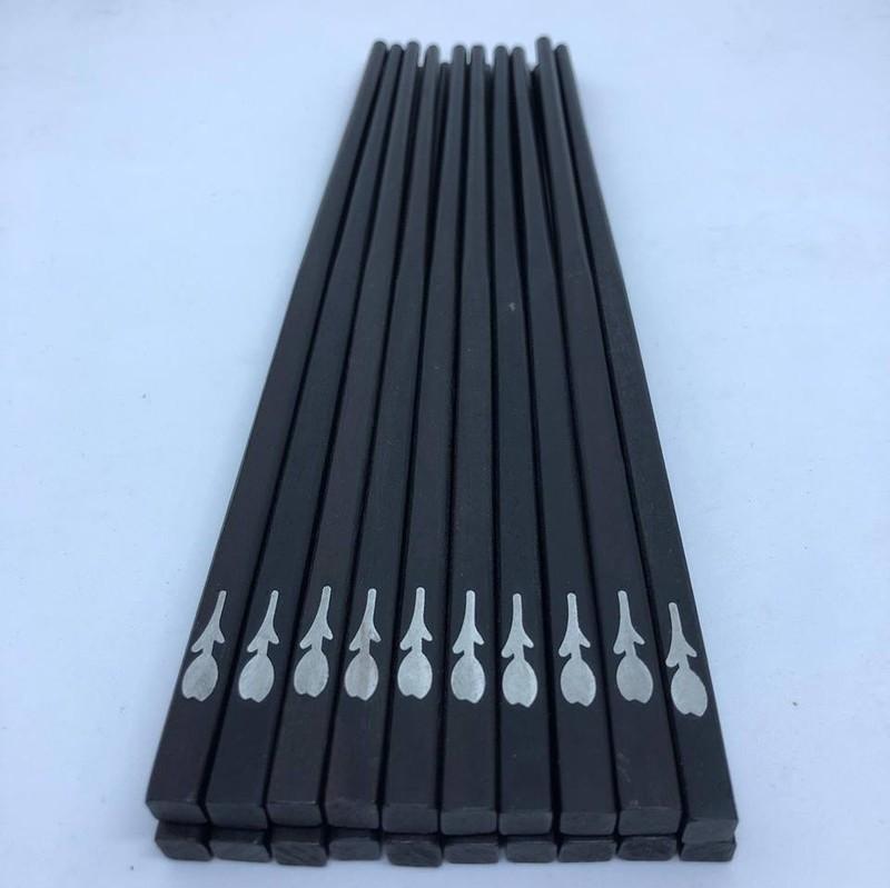 Bộ 10 đôi Đũa ăn gỗ Mun đầu vuông gắn họa tiết ...