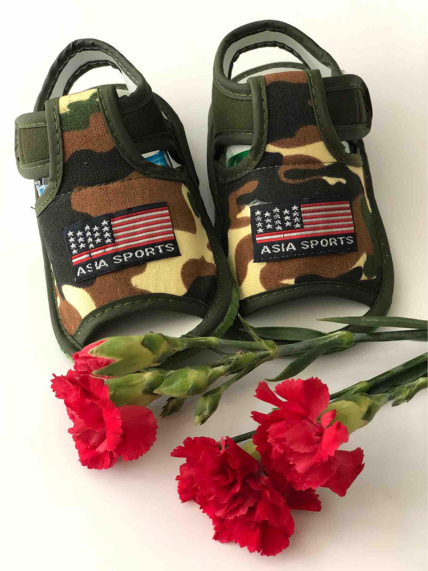 Giày Sandal tập đi cho bé - Giày Lính có kèn (6 tháng đến 15 tháng tuổi)