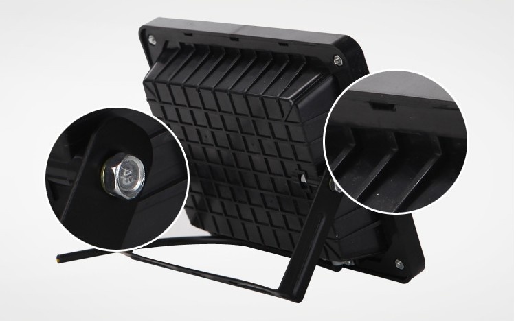 Đèn pha Led ánh sáng trắng