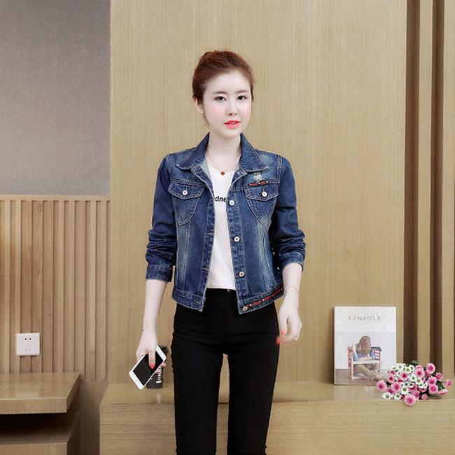 Áo khoác jean viền sọc thời trang