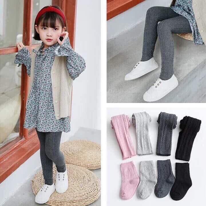 Quần len kèm tất cho bé gái