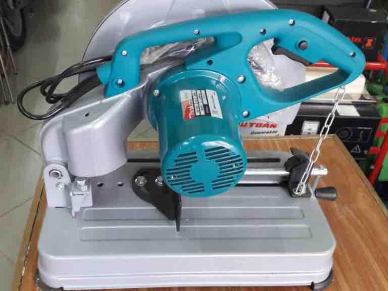 Máy cắt sắt bàn makita 2414B.
