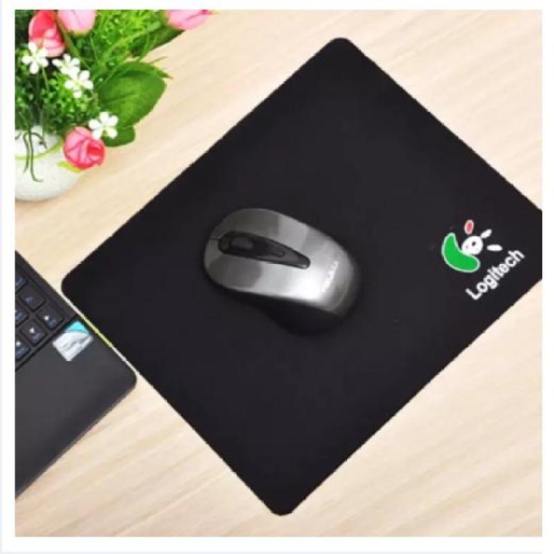Giá Miếng lót chuột Logitech khổ cơ bản, hàng đẹp