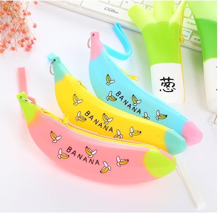 Bóp Viết Hình Chuối Màu Ngẫu Nhiên SI.TUI