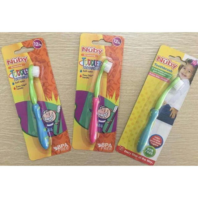 Bàn chải đánh răng Nuby lông mềm cho bé-bé trai