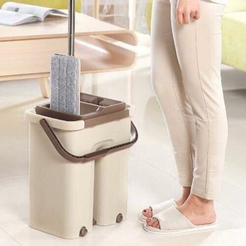 Chổi lau nhà gạt nước có thùng