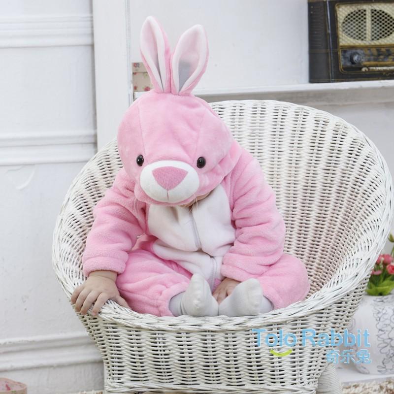 Bộ đồ liền thân bằng lông hình thỏ hồng cho bé